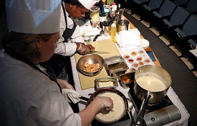 Colonial Williamsburg Chef Apprentices (photo by VA Sea Grant)